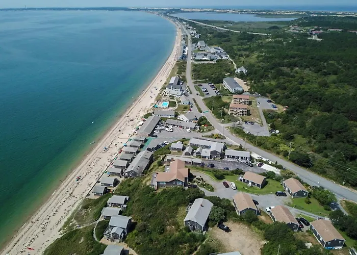 12215 - Beautiful Views Of Cape Cod Bay Access To Private Beach Easy Access To P-Town